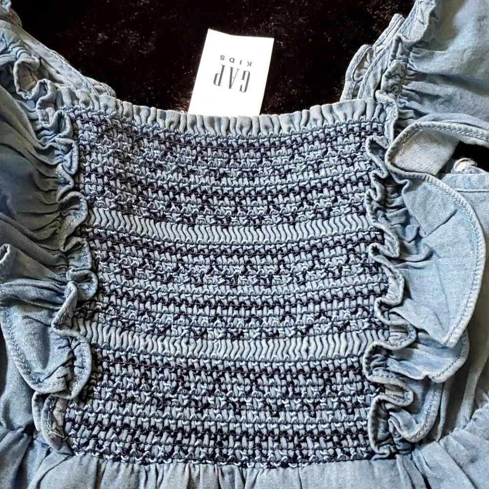 🆕️ GAP GIRLS DENIM TOP